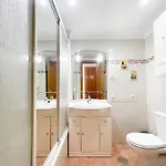 Holidays2malaga Tomas De Echeverria 150 Mts To Beach & High Speed Wifi & Parking *