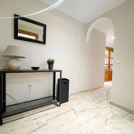 Apartament Holidays2malaga Tomas De Echeverria 150 Mts To Beach & High Speed Wifi & Parking Malaga