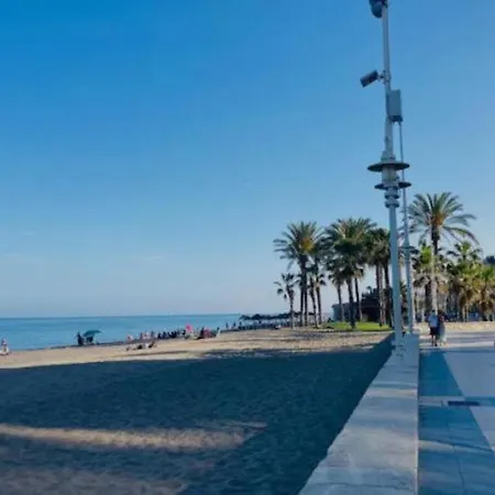 Appartamento Holidays2malaga Tomas De Echeverria 150 Mts To Beach & High Speed Wifi & Parking Málaga